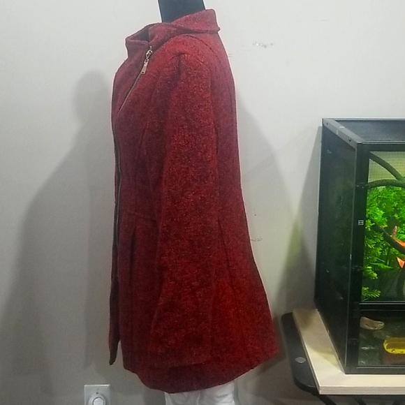 NWOT Wool coat asymmetrical collar flattering cut - Picture 5 of 6